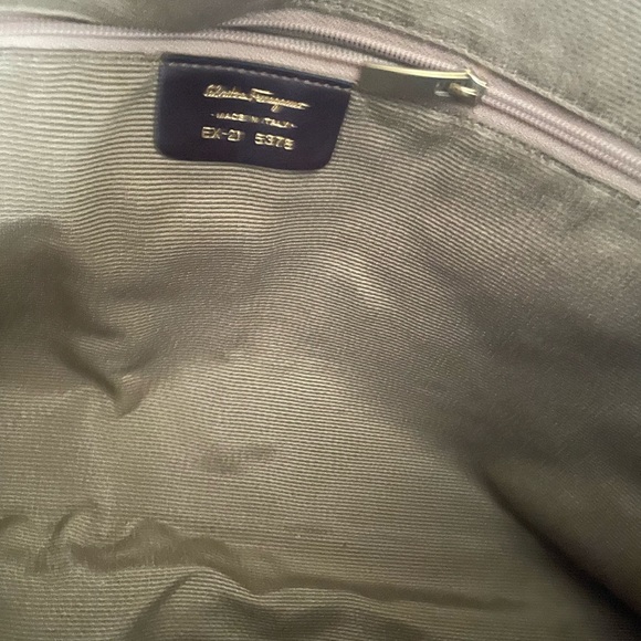 Ferragamo Hobo Bag/Purse! - Picture 4 of 5